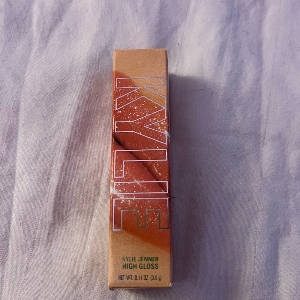 KYLIE Jenner High Gloss in Diva